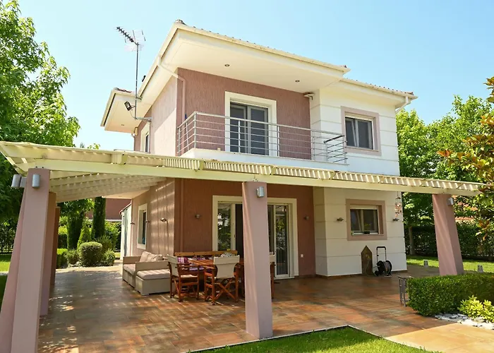 Olympus Riviera Modern Luxury In Leptokaryá